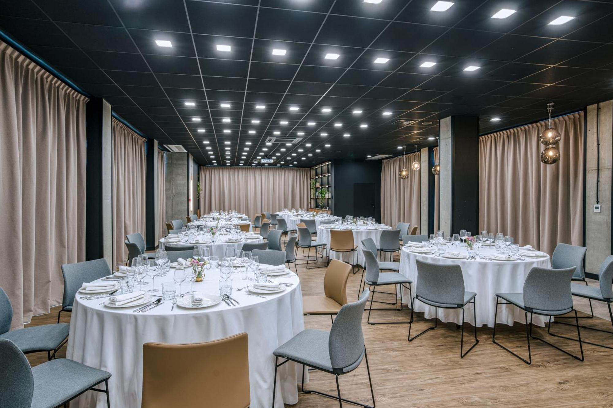Hyatt Place Краков Экстерьер фото